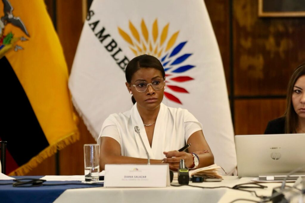 Diana Salazar se defiende de Rafael Correa