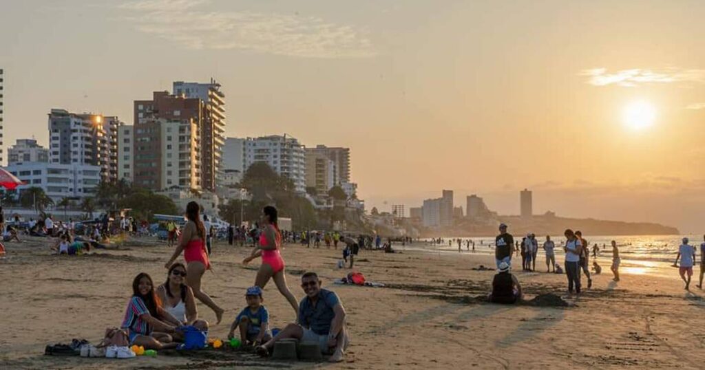 9 millones deja deja el feriado a Manta