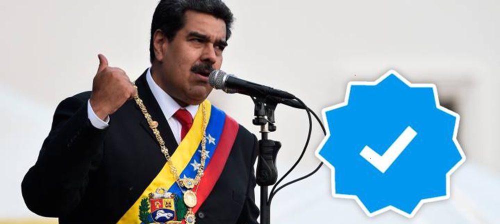 Retiran insignias a Maduro