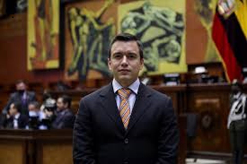 Noboa numero 1 en las encuestas