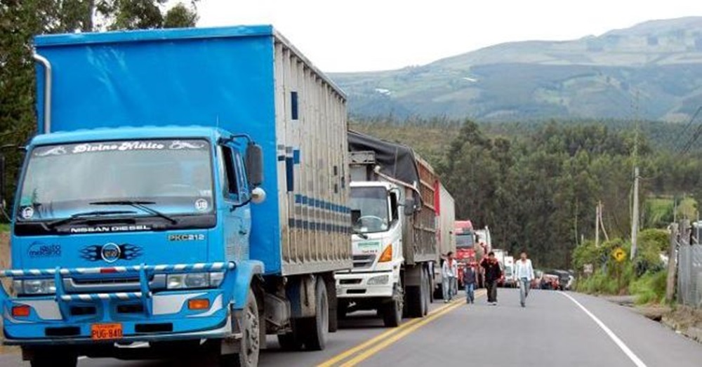 Transportistas suspenden paralización